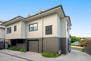 Inner City Townhouse