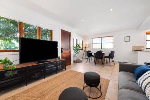 Inner City Townhouse