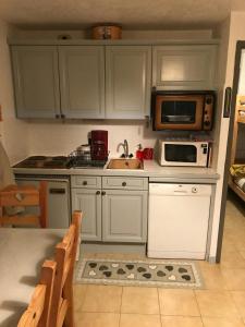 Appartements STUDIO POINTE DES ARAVIS 4 PERS HTE-SAVOIE : photos des chambres