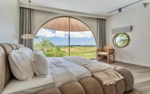 5 BR villa view on ricefield, pool, sauna jacuzzi