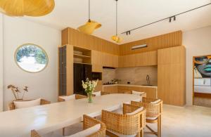 5 BR villa view on ricefield, pool, sauna jacuzzi