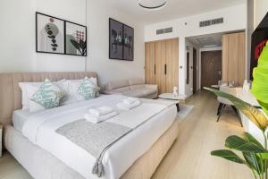 Luxurious JVC Studio Near Circle Mall & Parks