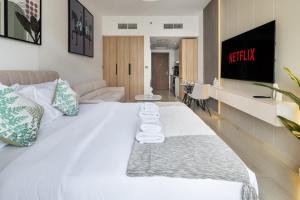 Luxurious JVC Studio Near Circle Mall & Parks