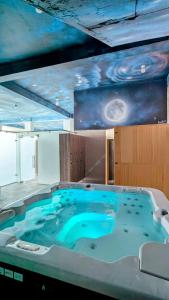 Luxury Seaview Studio with Pool & SPA