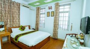 khach san phuong dong