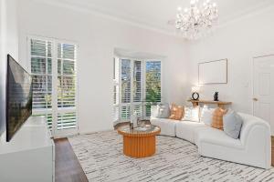 Spacious 5BR Family Retreat in Central Lindfield