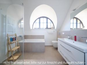 Reetland am Meer - LuxusPlus Reetdachvilla mit 4 Schlafzimmern und Kamin G10