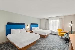 Queen Room with Two Queen Beds - Hearing Access room in Hampton Inn by Hilton Cooperstown