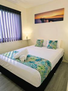 Whitsunday Waterfront Apartments