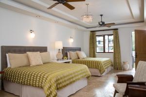 Black Dolphin Inn