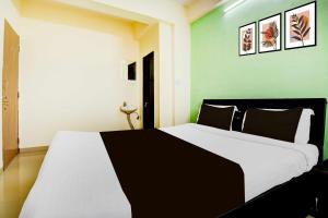 Collection O Hinjewadi Kirti Classic Gate