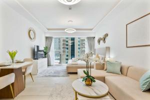 PVH - Chic Furnished Studio in JLT - Me Do Re