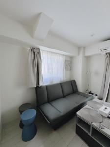We support a comfortable trip, Direct access to Kansai Airport, Room in the heart of Osaka, Maximum 4 people, Room 402