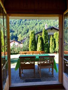 Bel Alp 3 - Rez avec jardin - 5 personnes- Evolene