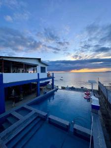 La Evangs Beach Resort Taal