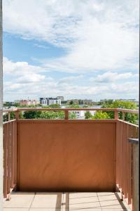 Royal Baths Inviting Apartment by BookingHost