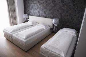 Comfort Triple Room room in City Hotel