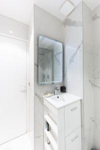 Appartement Choisy Moderne Accès Direct Paris en RER C & Tram