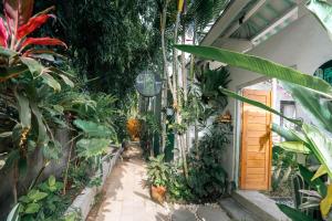 Villa Mint, 3Br Tropical Escape with Private pool and Lush Garden