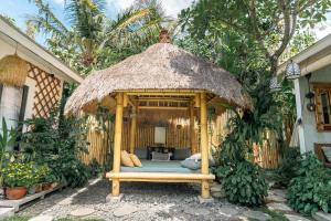 Villa Mint, 3Br Tropical Escape with Private pool and Lush Garden