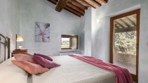 PODERE MADONNA DI MEZZO 6, Emma Villas