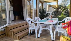 Campings Camping 5 etoiles - Parc aquatique - eebafe : photos des chambres