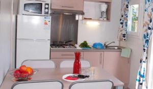 Campings Camping 5 etoiles - Parc aquatique - eebafe : photos des chambres