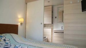 Campings Camping 5 etoiles - Parc aquatique - eebafe : photos des chambres