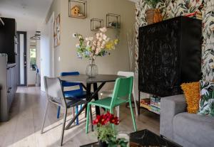 Fijn chalet vlakbij Zeeuwse kust, op familiepark VP047