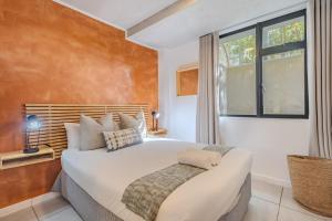 Coral Point Luxury Apartments