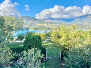 Villas Villa unique, 50 metres du jardin au lac : photos des chambres