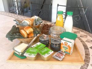 Maisons d'hotes Chambre spacieuse avec jardin : photos des chambres
