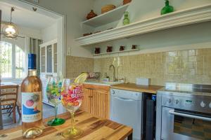 Maisons de vacances La Bastidette Carryenne : photos des chambres