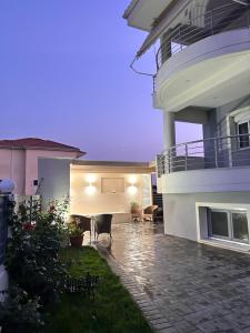 Elsa home