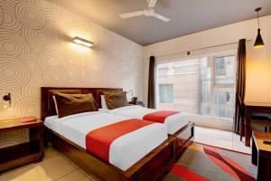 Townhouse Oak Halsuru Metro Station Bangalore