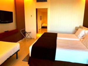 Quadruple Room room in Hotel Diagonal Plaza