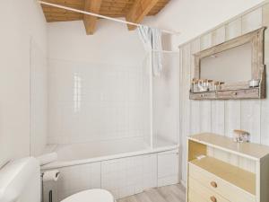 Maisons de vacances 400 m de la plage, jardin, maison pour 8 : photos des chambres