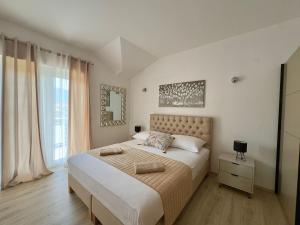 Two-Bedroom Apartment with Balcony room in Apartments Dalmatino
