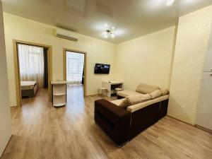 Arcadia Pearl Up to 6 seats