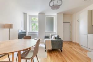 Blueground Prague 5 furnished close to offices PRG-47