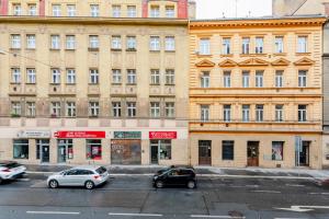 Blueground Prague 5 furnished close to offices PRG-47