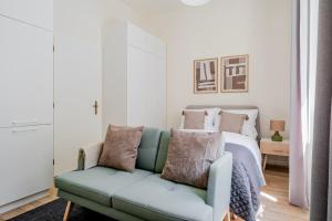 Blueground Prague 7 renovated Letná park PRG-50