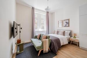 Blueground Letná furnished studio foodie area PRG-49