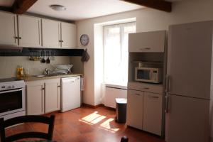 Appartements Chambres et salles d-eau privees dans maison a partager Centre Clermont-Ferrand : photos des chambres