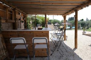 beautiful provencal mas with pool in barbentane, close to avignon, sleeps 8.