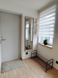 Courtyard Condo Summer Breeze