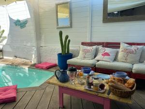 B&B / Chambres d'hotes Chambre Hyeres pres gare et mer : photos des chambres