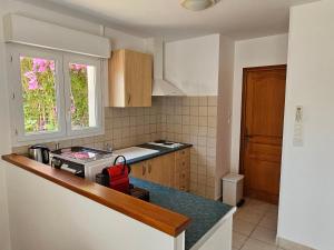 Maisons de vacances T2 45 M2 climatise proche plage : photos des chambres