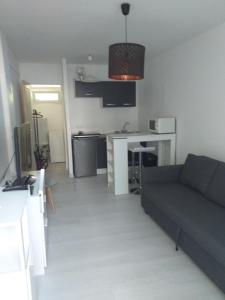 studio meublé wifi à proximité du tram