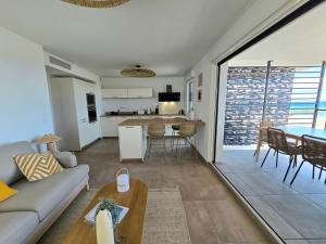 Appartements MILLESIME 2205 : Vue magnifique, spacieux, sur le Port avec parking : photos des chambres